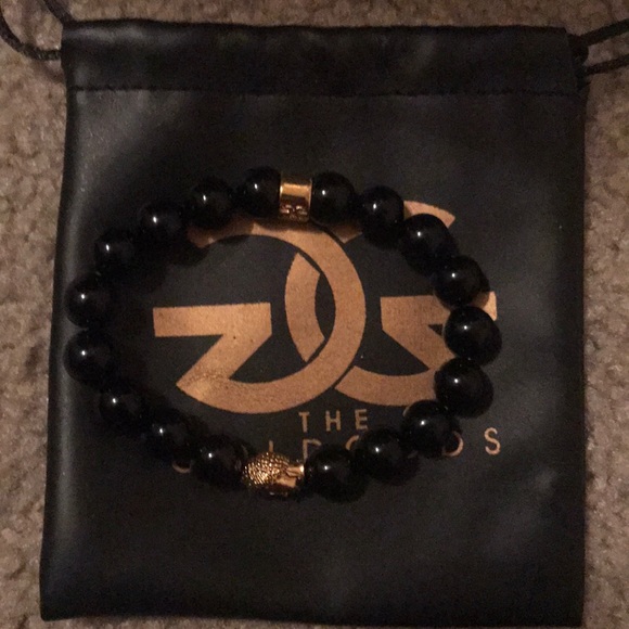 Glossy Buddha Black Beaded Gold God’s Bracelet - Picture 2 of 3